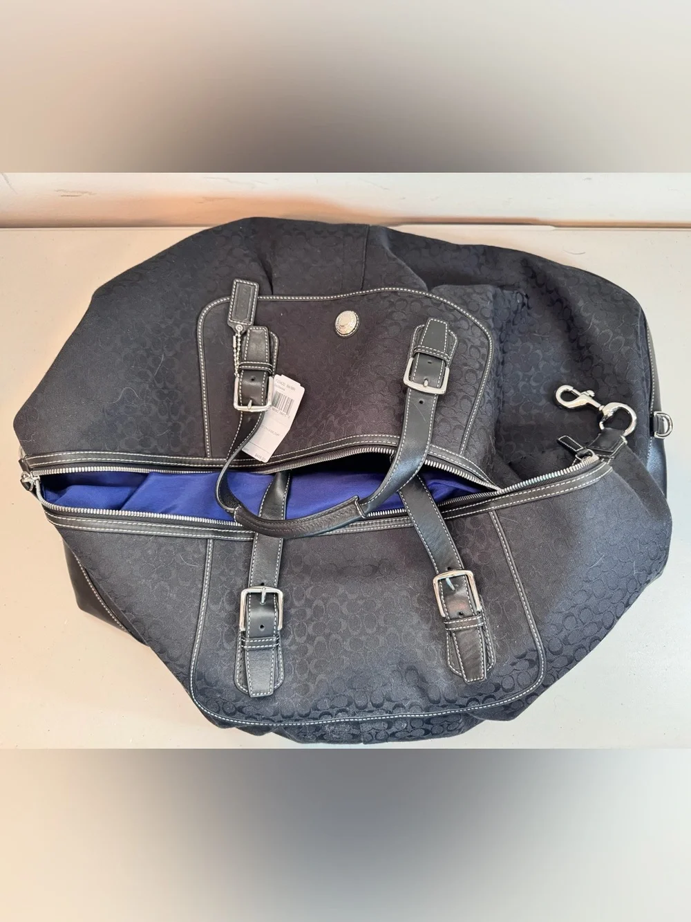 Coach spacious black